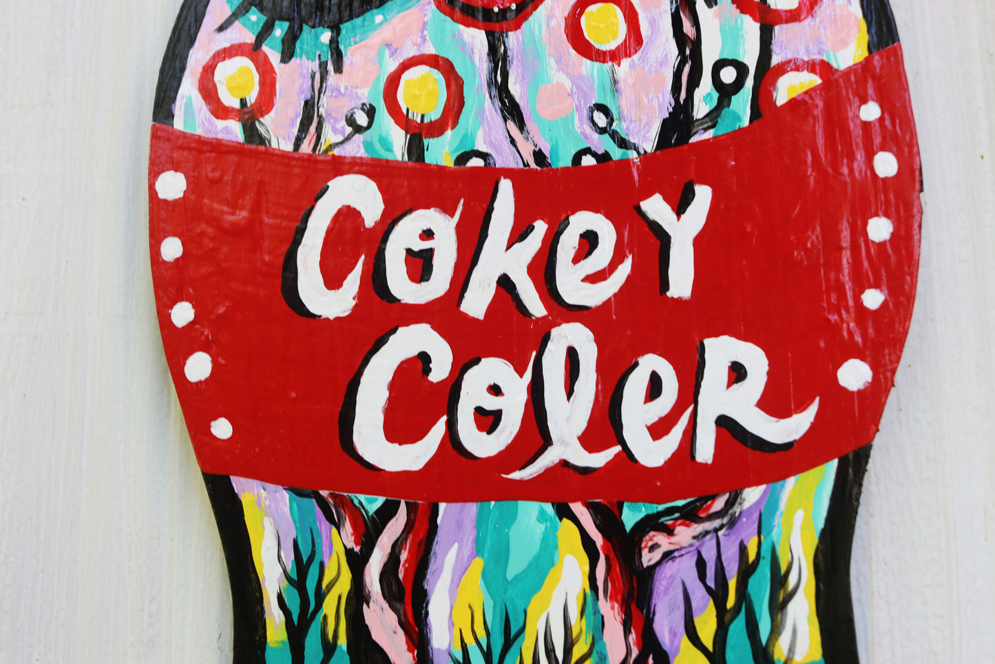 Cokey Coler Bottle with Flowers